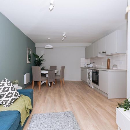 더블린 Relaxing 1Bd Flat With A Roof Terrace - Portobello 아파트 외부 사진