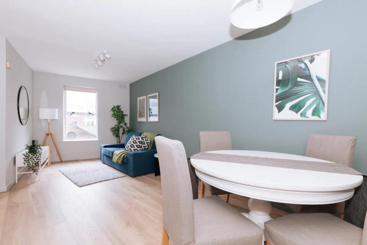 더블린 Relaxing 1Bd Flat With A Roof Terrace - Portobello 아파트 외부 사진
