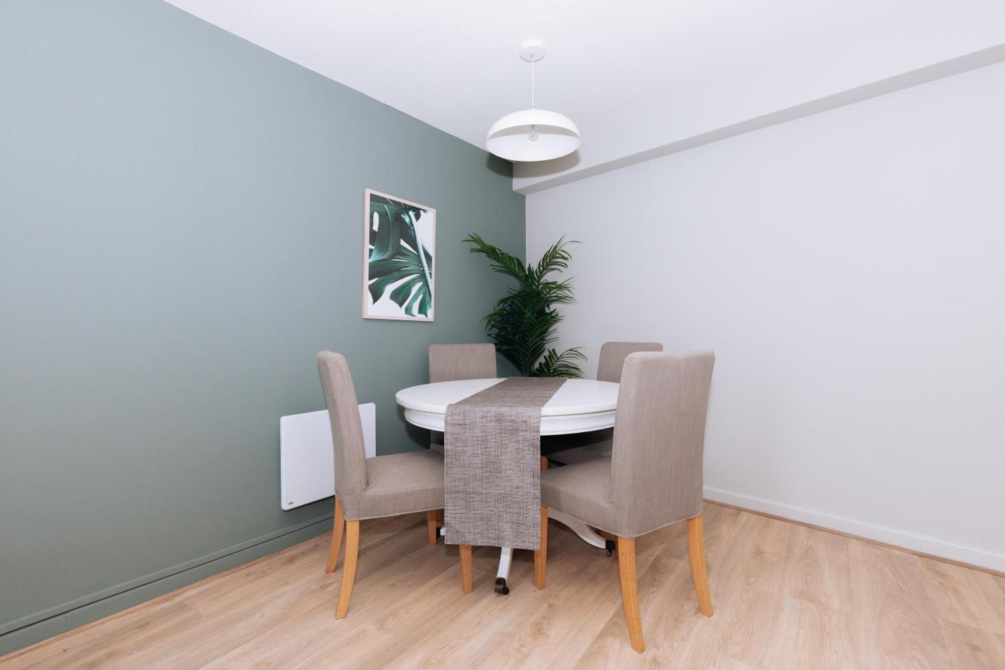 더블린 Relaxing 1Bd Flat With A Roof Terrace - Portobello 아파트 외부 사진